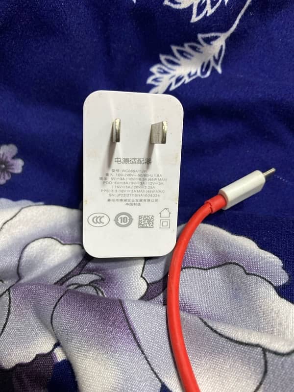 one plus 65 watt charger 4