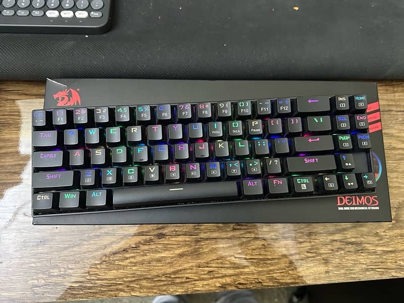 RedDragon DEIMOS Wireless Mechanical Keyboard 3