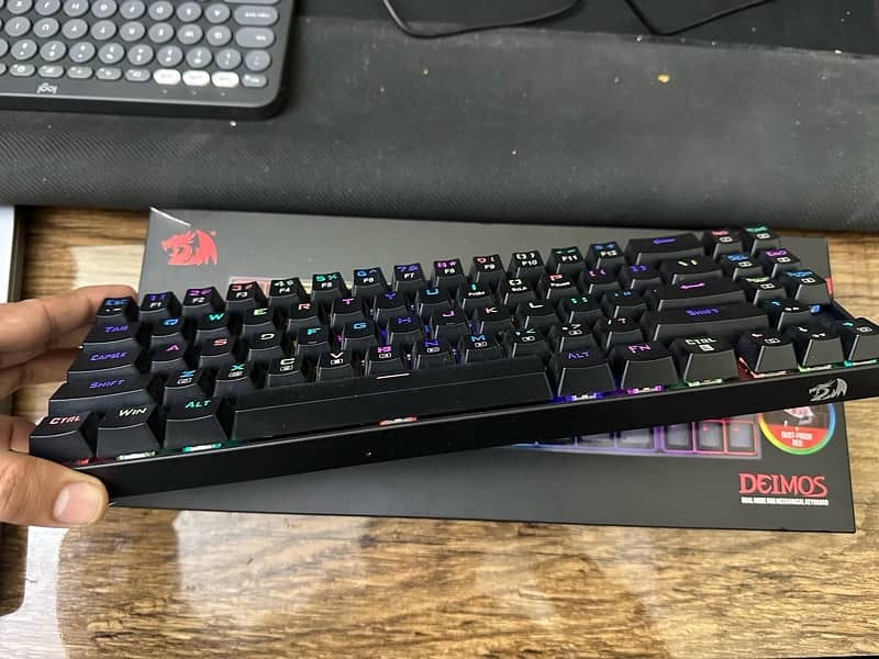 RedDragon DEIMOS Wireless Mechanical Keyboard 5