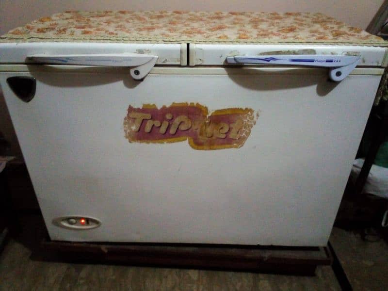 URGENT SALE FREEZER NEEND MONEY 0