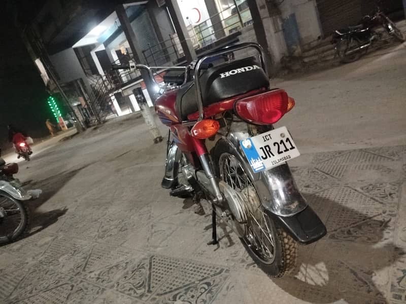 Honda 70 Islamabad nmbr 5