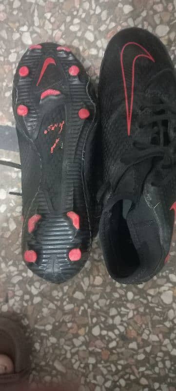 foot ball shoes for sell 2