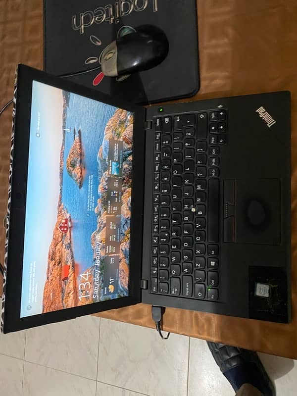 Lenovo Thinkpad | i5 6th Gen | 8/256 3