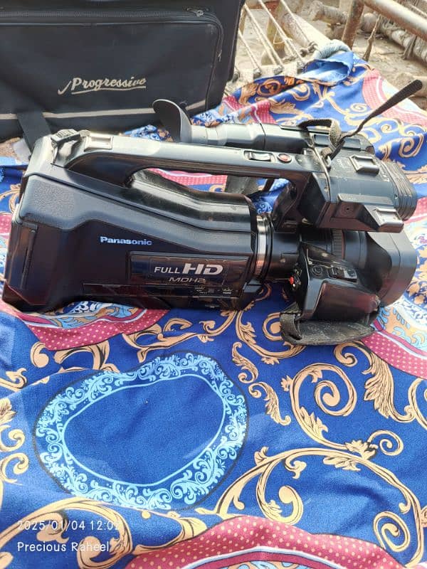 Panasonic HC-MDH2M AVCHD Camcorder 1