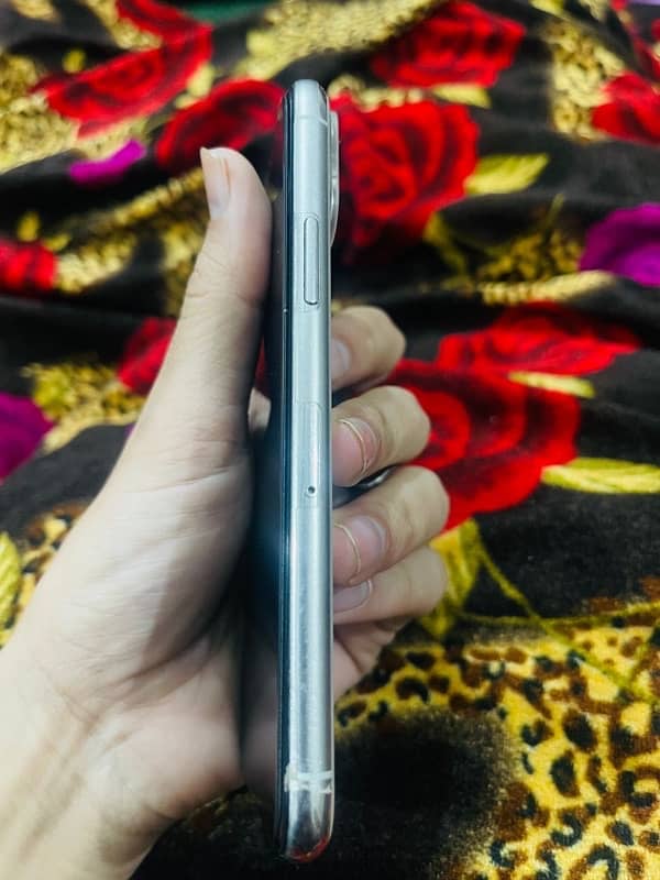 iphone 11 pro 5