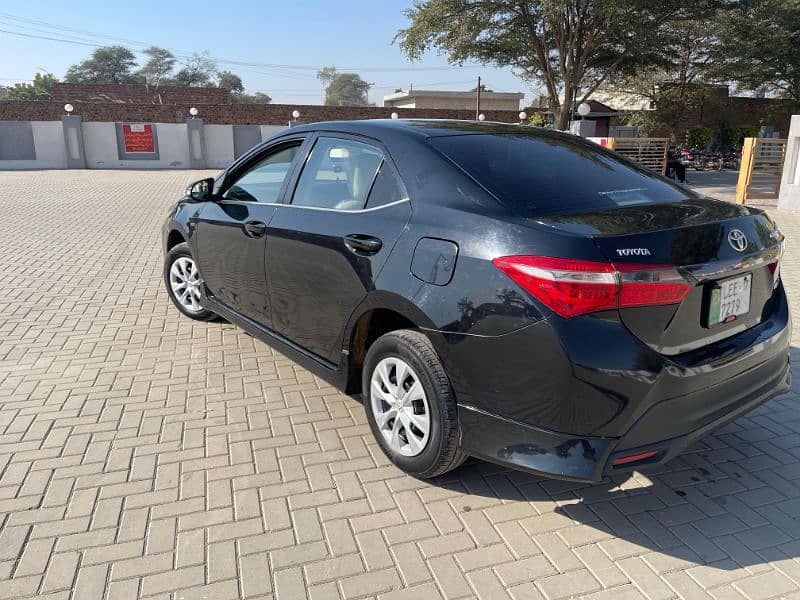 Toyota Corolla XLI 2017 9