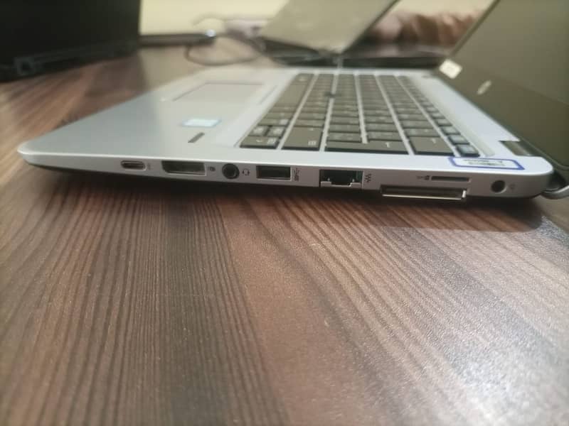 HP Elitebook 725 G3 AMD A8 6th Genertion 4GB 128GB SSD 2