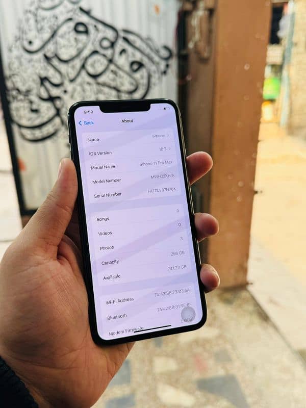 iphone 11 Pro Max 256GB Approved Waterpack 6