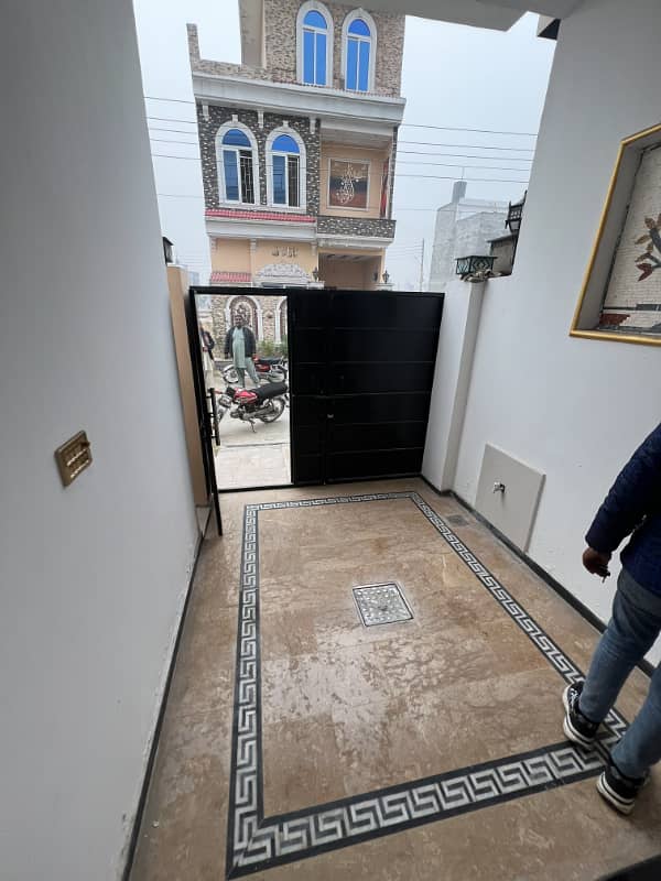 3 marla brand new spanish style house for sale, AL Hafeez garden phase 5 canal road Lahore 8