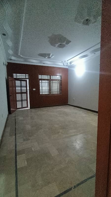 3 bed DD Portion Available For Rent in Gulistan e jauhar 14