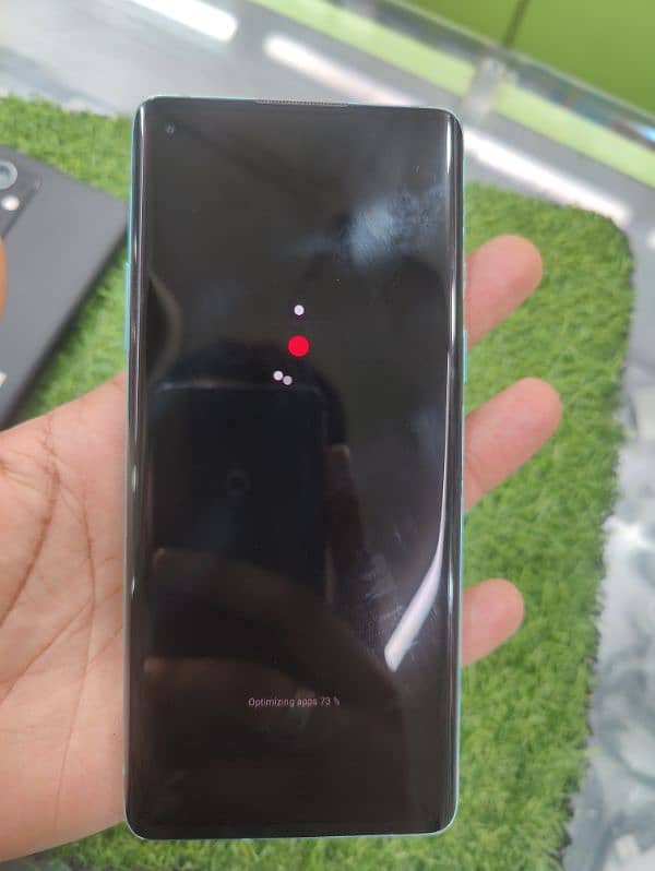 I am selling one plus 8 10/10 3