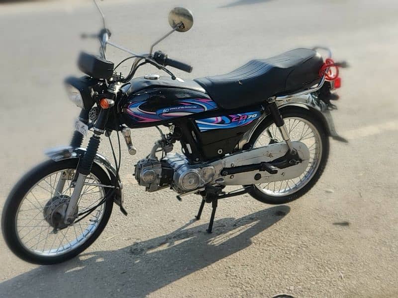 Honda CD 70 2013 japanese 60+ fuel average 1