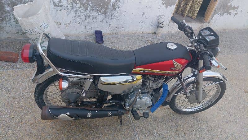 HONDA 125 SELF START 8