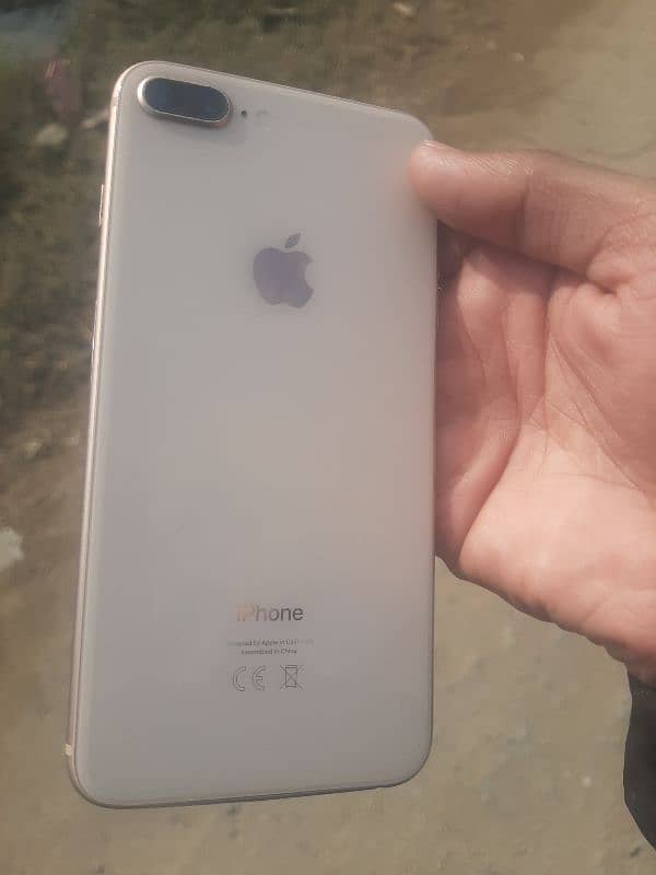 iphone 8plus non pta 64gb urgent sale whatsapp num 03701445038 0