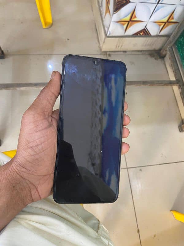 Redmi C75 Poco 1