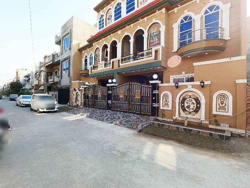 5 Marla Brand New Dubble storey House available for sale mzzyle Chowk college Road Lahore 1