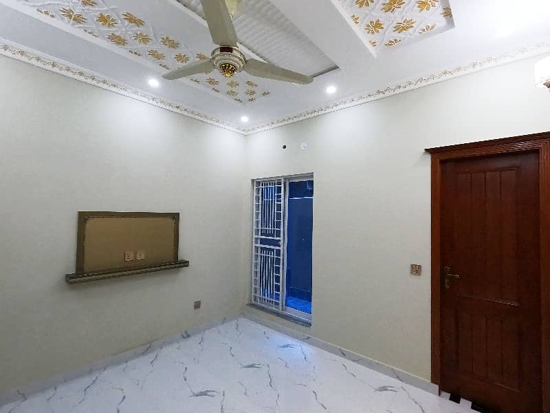 5 Marla Brand New Dubble storey House available for sale mzzyle Chowk college Road Lahore 15