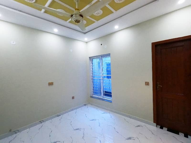 5 Marla Brand New Dubble storey House available for sale mzzyle Chowk college Road Lahore 32