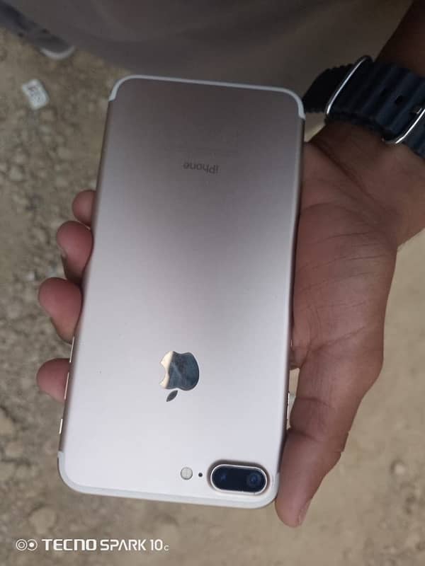 iPhone 7 Plus Non ptA condition 10/10 only bettery change 3