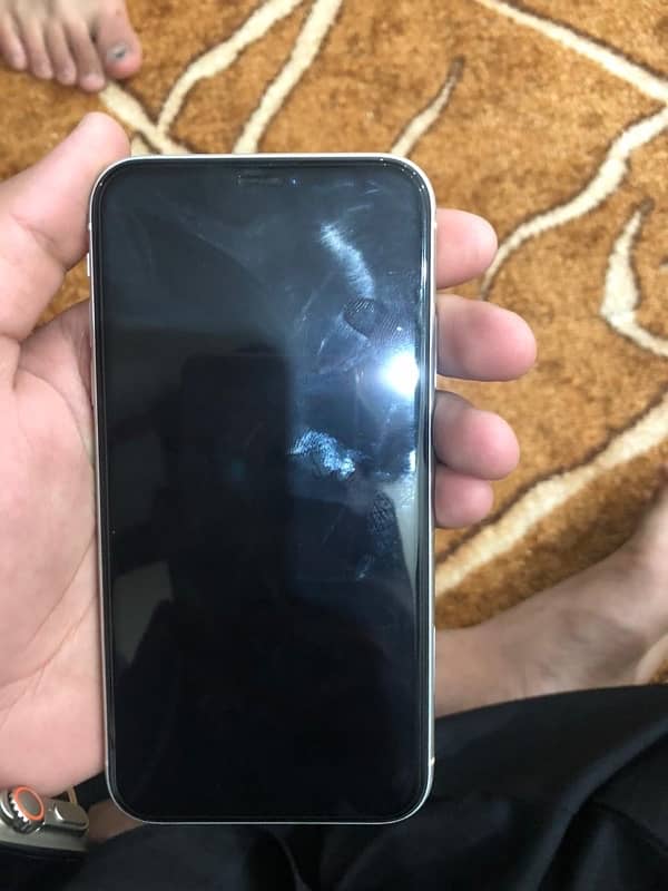 iPhone xr 4