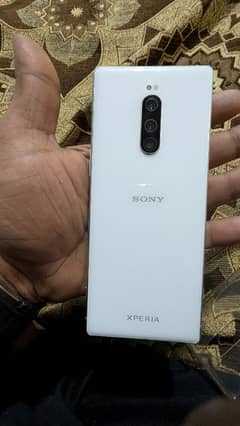 Xperia 1