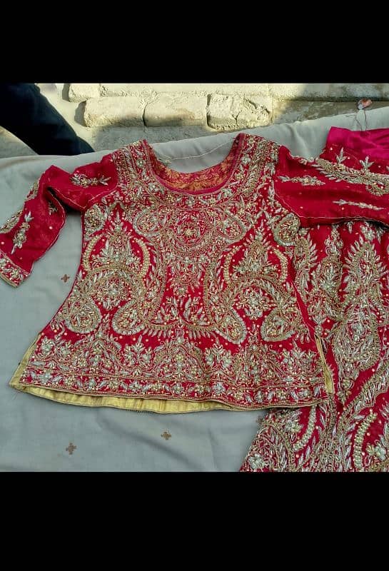 bridal lehgha mehroon color awesome condition 0