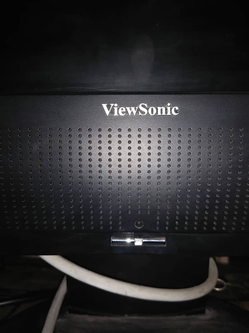 VIEW SONIC 20-INCH LCD MONITER 2