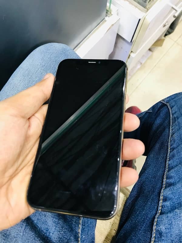 IPhone 11 Pro 64 gb pta approved 2