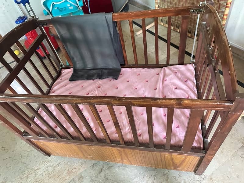 Big Baby crib/cott, fully wooden made, high quality 8/10 0