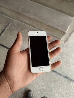 I phone 5s 32 gb Non Pta Exchange Possible.