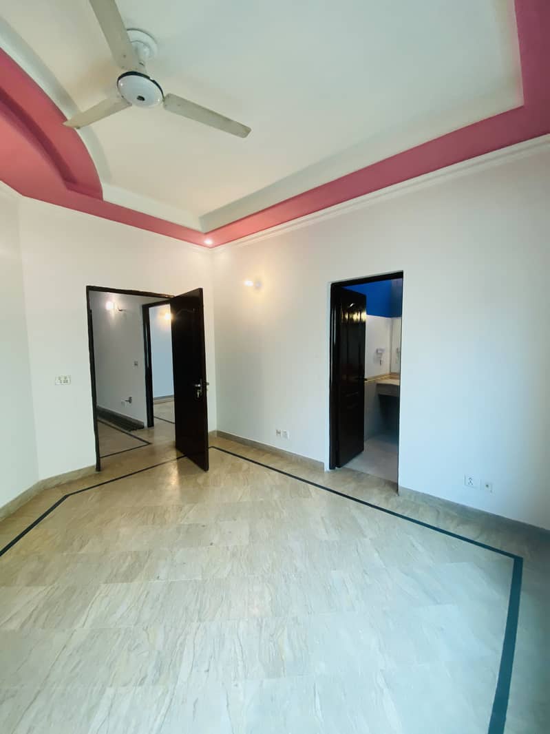 10 Marla Full House Available For Rent In Punjab Coop Housing Society Near DHA Ph 4 15