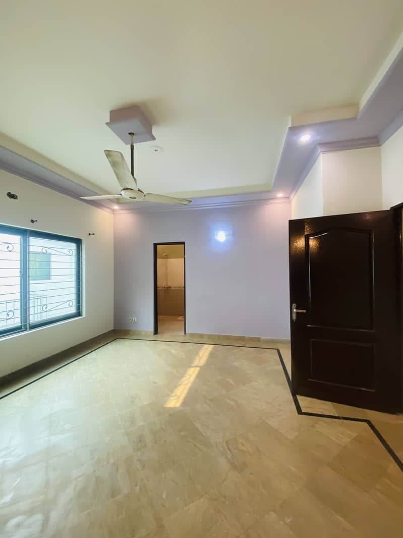 10 Marla Full House Available For Rent In Punjab Coop Housing Society Near DHA Ph 4 16