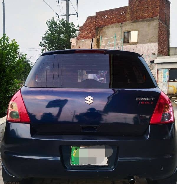 Suzuki Swift 2012 1