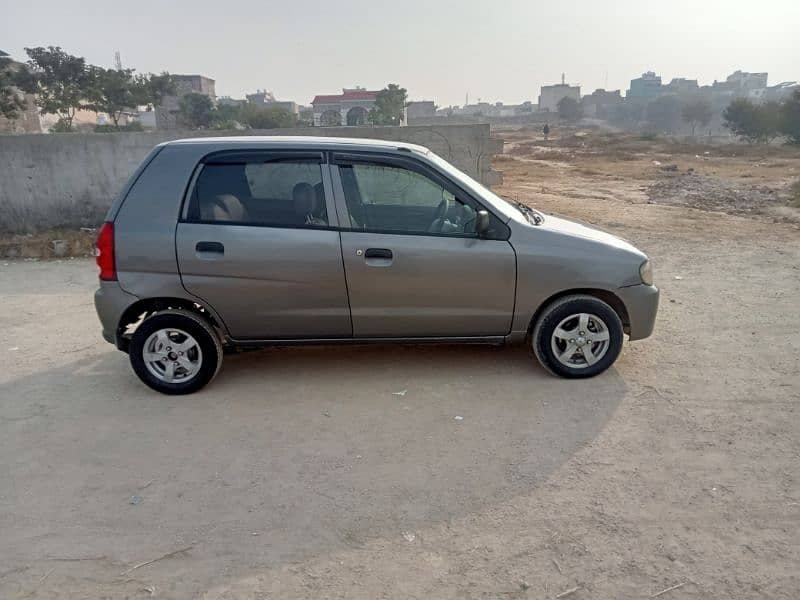 Suzuki Alto 2011 3