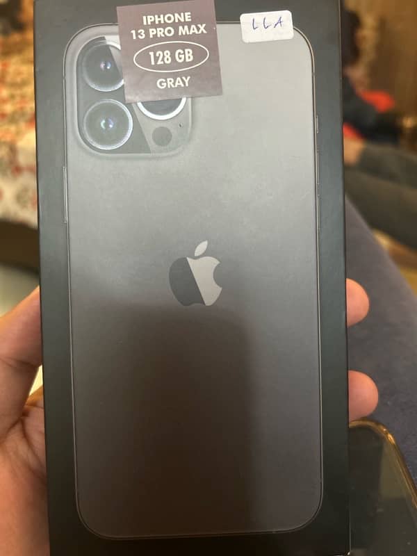 IPhone 13 Pro Max - Mint Condition | Great Deal 0