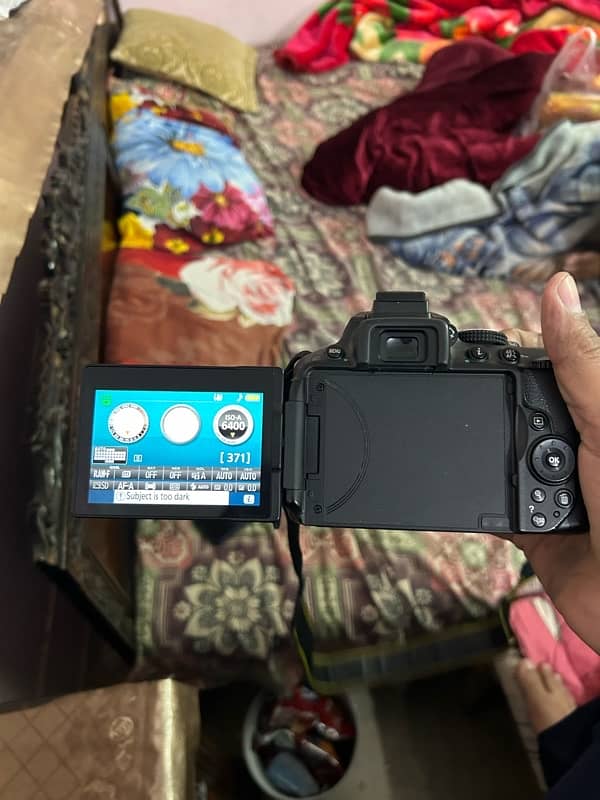 nikon d5300 all okay 10/10 with bag original battery 1