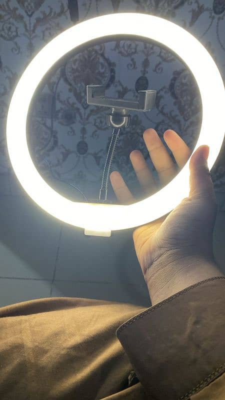 Ring light available on reasonable price 2