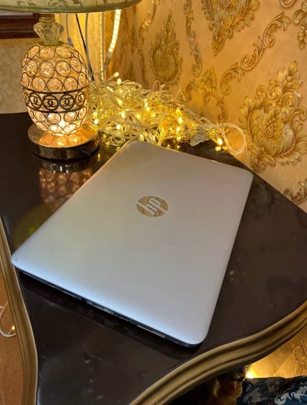 HP Elitebook 820g3 | Core i5-6th gen | 8/256 SSD 1