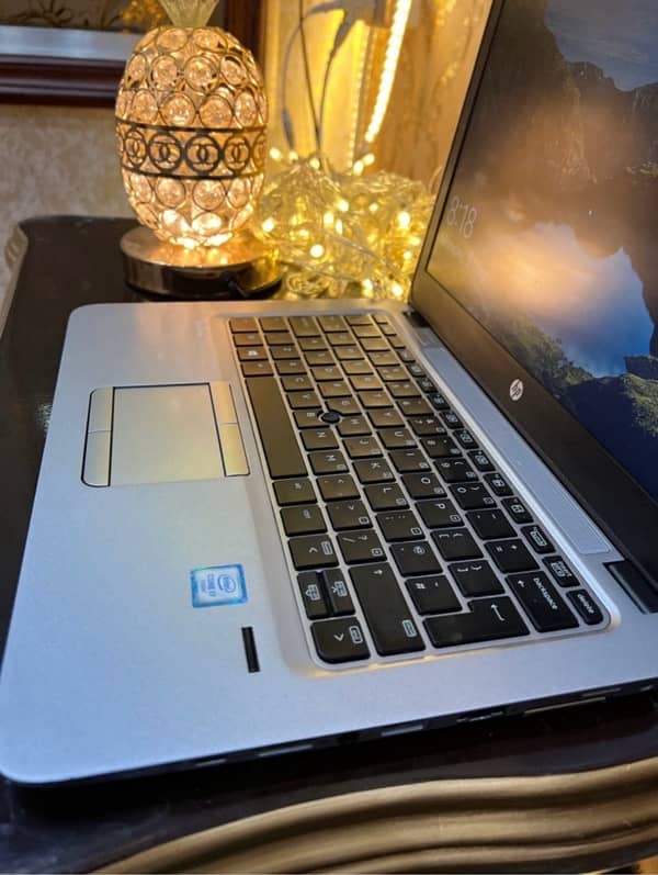 HP Elitebook 820g3 | Core i5-6th gen | 8/256 SSD 4