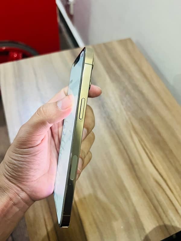 Iphone 12 pro max 256GB LLA PTA approved 5