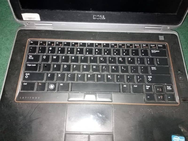 Dell laptop hai 14