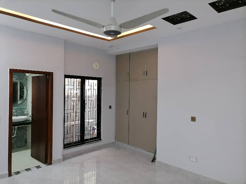 Get A 5 Marla Lower Portion For rent In Bahria Orchard Phase 1 - Eastern 4