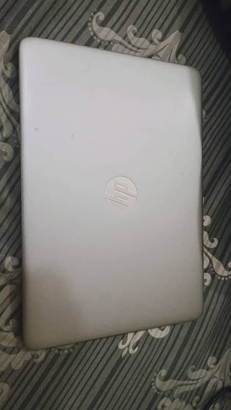 HP Elite Book 745 0