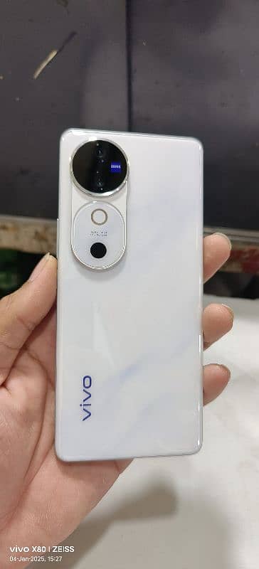 vivo v40 10/10 2