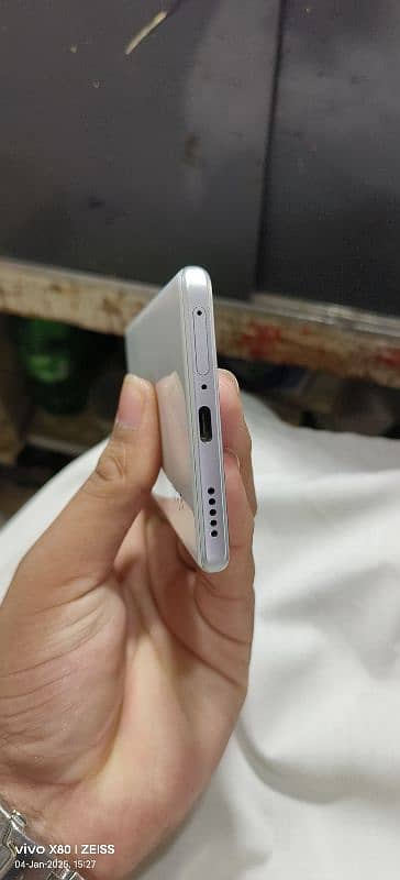 vivo v40 10/10 3