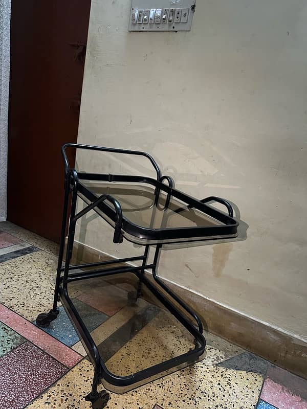 iron tea trolly 1