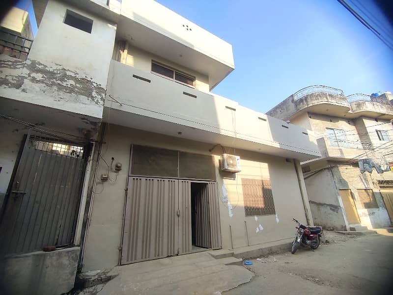 5 marla corner house prime location Near to mian Wolton road available for sale in peer colony 7