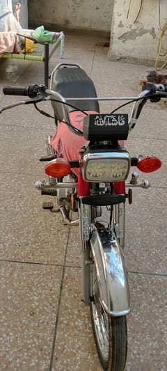 Honda CD 70 2012 model lunch condition ma hai number chakwal ka hai