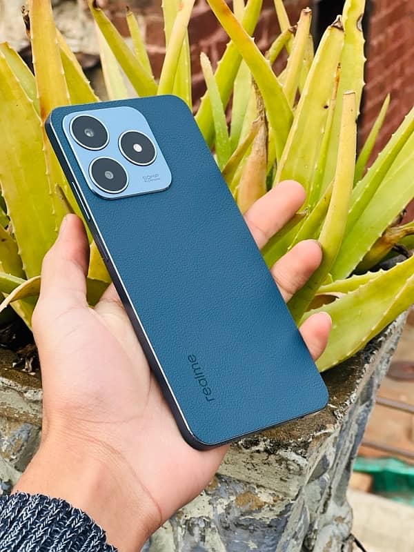 Realme c63 ALL OK PHONE 03269969969 whatspp and Local 4