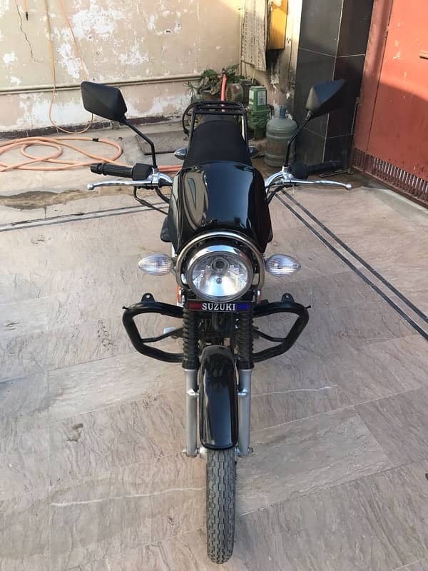 Suzuki GS 150 4